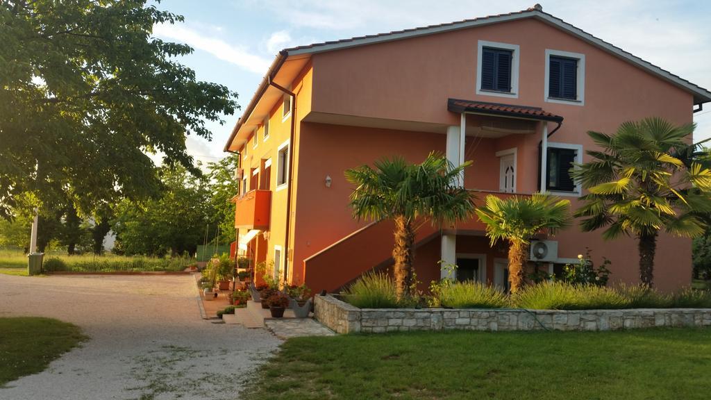 Apartments Davor Umag Ngoại thất bức ảnh