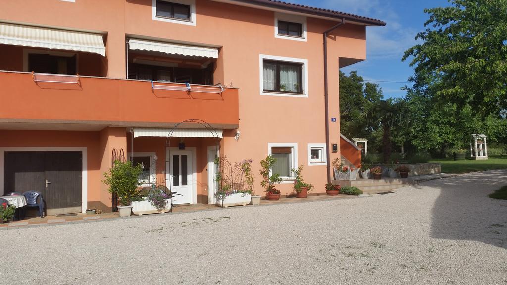 Apartments Davor Umag Ngoại thất bức ảnh